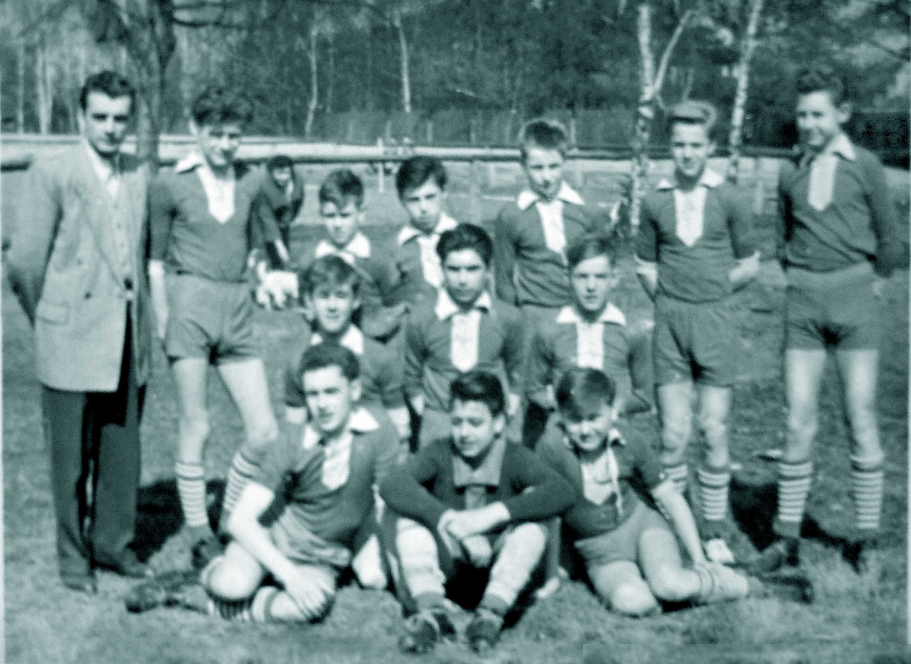 N. Kupillas (links) mit seinem Schülerteam (C)