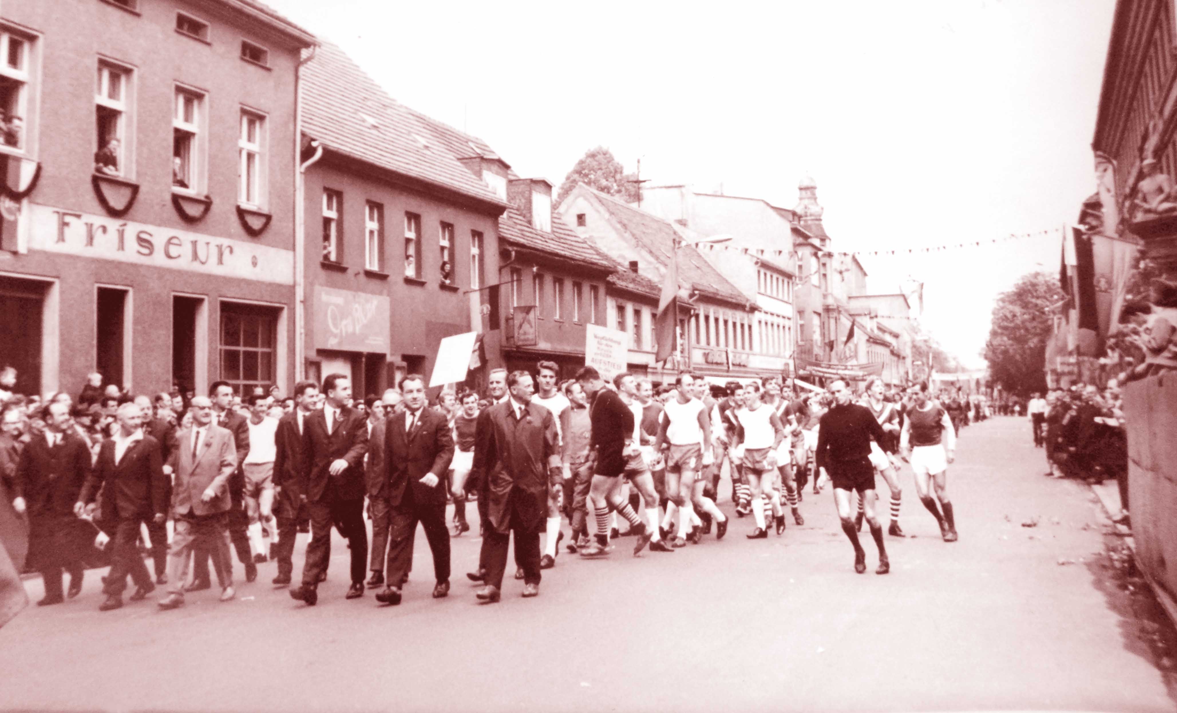 Demonstration zum 1. Mai mit den Meistern