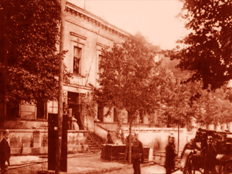 1924: Brandbekämpfung im Victoria-Hotel